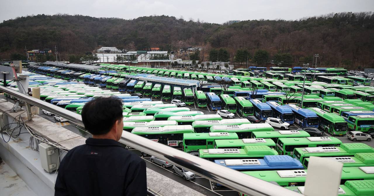 Seoul bus labor-management negotiations reach a compromise, and the strike ends immediately