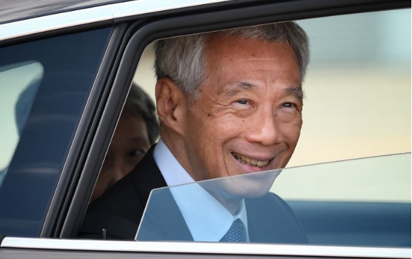 Singapore Prime Minister Lee Hsien Loong will resign